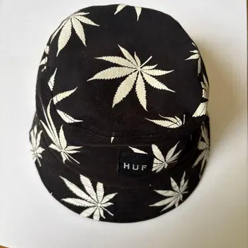 HUF(허프) 마리화나 패턴 버킷햇