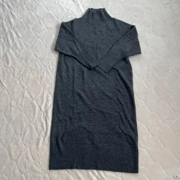 nano universe 다크 그레이 터틀넥 니트 원피스