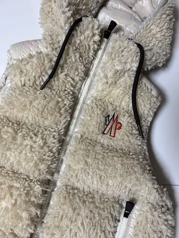 Moncler 다운 베스트 후드 부착