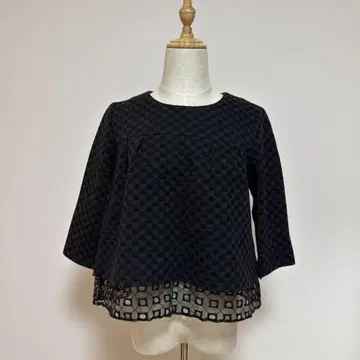 [ 새상품급 ] 7부 소매 밑단 레이스 튜닉/스모크 네이비 컬러