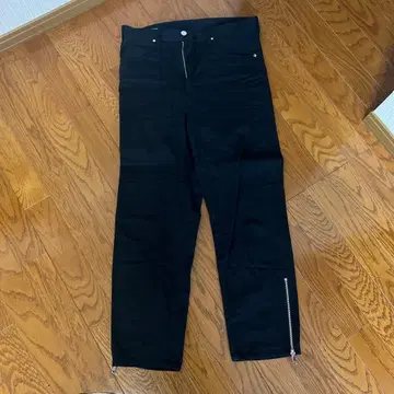 유나이티드 도쿄 데님 팬츠 사이드 지퍼 포함