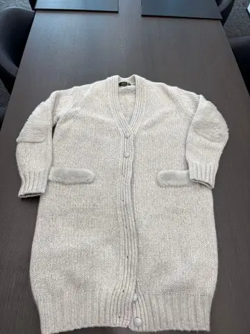 Drawer 라이트 그레이 니트 롱 가디건 버튼 포함