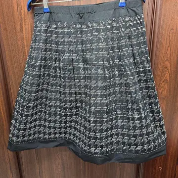 플레어 스커트 블랙