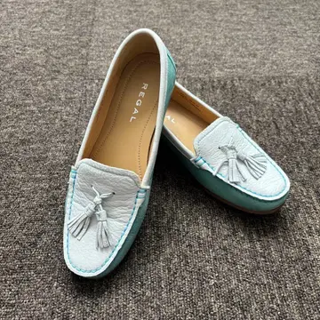 새상품급 REGAL 태슬 가죽 로퍼 22cm 천연 가죽