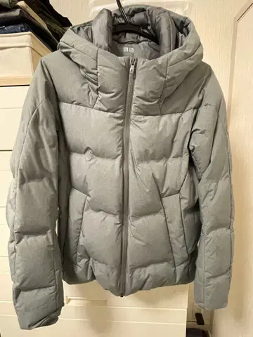 UNIQLO 심리스 다운 후드티 XS
