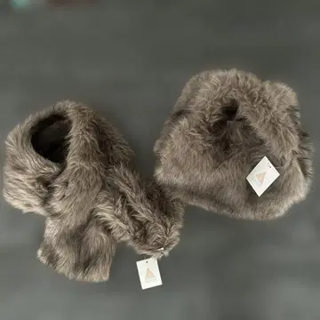 토치 프리미엄 인조 모피 백&머플러 세트 그레이쉬 모카