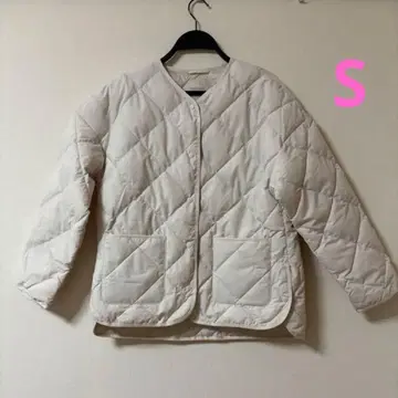 새상품급 유니클로 퍼프테크 릴랙스 자켓 S