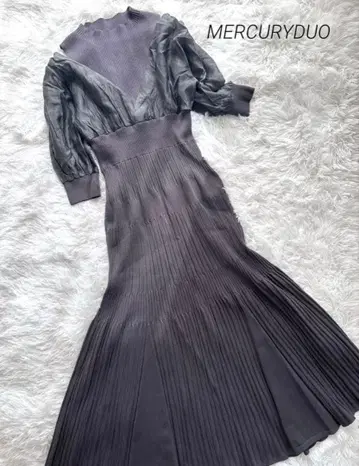 머큐리 듀오 이소재 도킹 플레어 니트 원피스 네이비 A라인