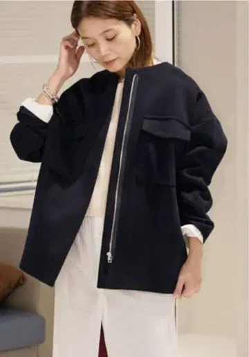 저널 스탠다드 크루넥 미들 숏코트 네이비