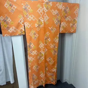 여성용 기모노 유카타 컨디션 최상 순수 실크