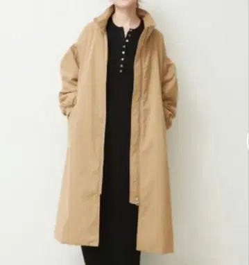 스픽 앤 스팬 충전솜 볼륨 슬리브 롱 코트