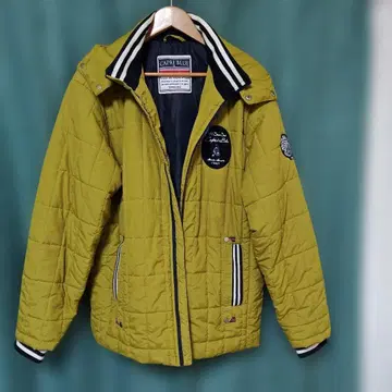 CAPRI BLUE 퀼팅 자켓 올리브 그린 특가 판매 중.