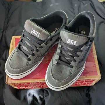 VANS 베어캣 차콜 26cm 재고품