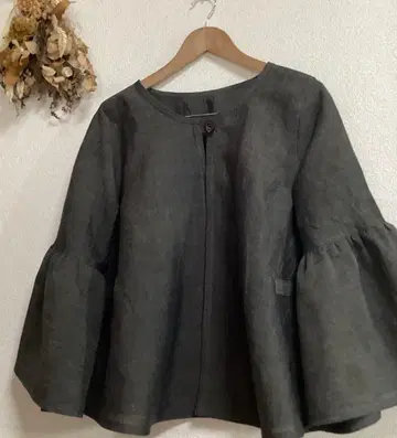 여유로운 가슴 너비의 가디건 / 하프 린넨 / 블랙 / 핸드메이드