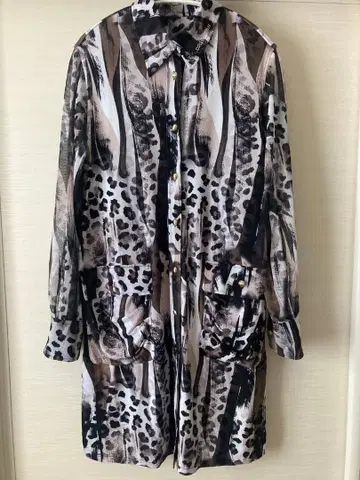 이타리야 표범 무늬 셔츠 셔츠 드레스 레오파드 블랙