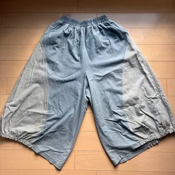 큐브 슈가 라이트 블루 와이드 팬츠 M 사이즈