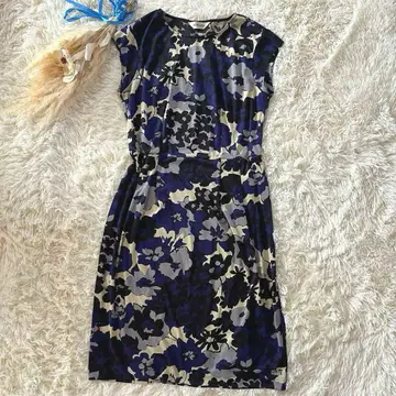 [루르드 마리아비스] 슬리브리스 무릎 기장 원피스 프리 사이즈 오샤레