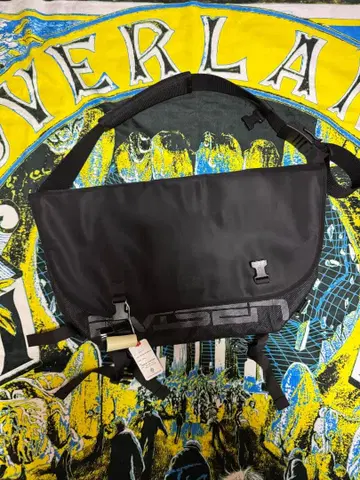 Evisen Replicant Messenger Bag 블랙