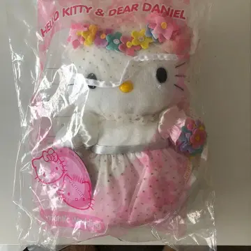 맥도날드 키티와 다니엘 웨딩