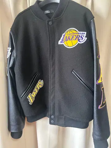 LEKARS 바시티 자켓