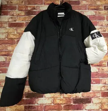 Calvin Klein Jeans L