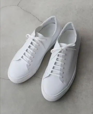 새상품 brightway 41 화이트 스니커즈