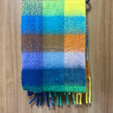 울 혼방 체크 무늬 머플러