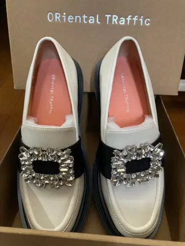 오리엔탈 트래픽 비쥬 로퍼