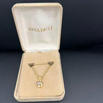 상자 없음 발송 NINA RICCI NR 로고 목걸이