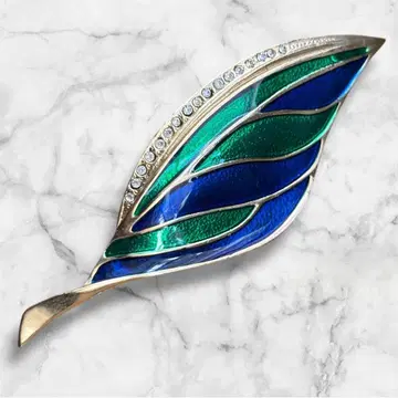 새상품급 나뭇잎 모티브 브로치 딥 블루 x 그린 x 골드 장식