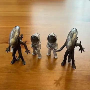 타카라토미 가샤폰 에이리언 4체 세트