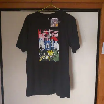 MANGA UT 골든 카무이 T셔츠 L. 유니클로