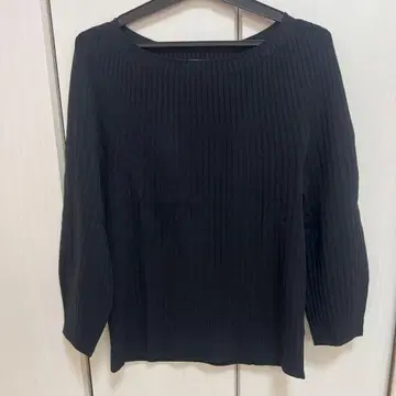 리브 블랙 긴팔 니트 FENNEL