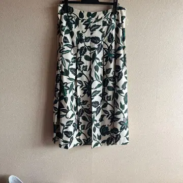 미착용 플레어 스커트