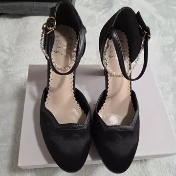 Feroux 뮬 L 사이즈