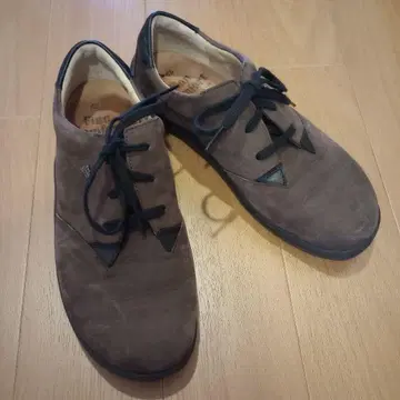 핀 컴포트 Germany 브라운 로퍼