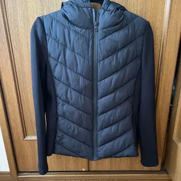 ZARA 후드 부착 점퍼 L 사이즈 블랙