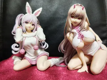 NIKE 바이퍼 앨리스 피규어