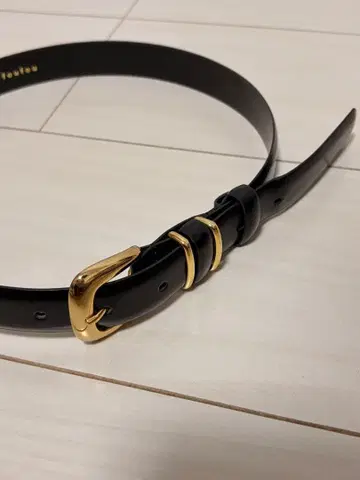 foufou grandmother belt 블랙 x 골드