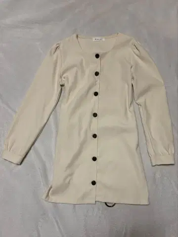 VIVIDLADY 크림색 긴팔 셔츠