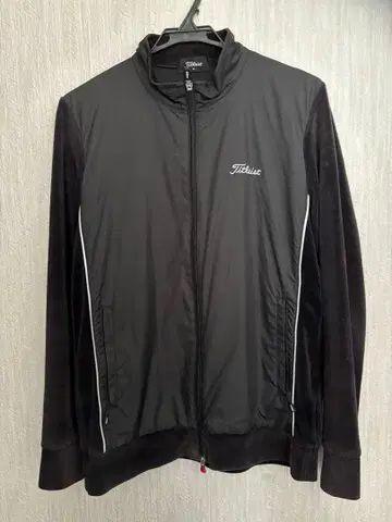 [ Titleist ] 블랙 M 아우터