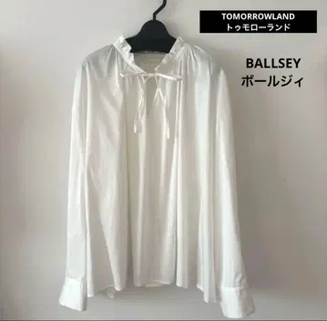 새상품급 TOMORROWLAND 하이카운트 새틴 넥 프릴 블라우스 36