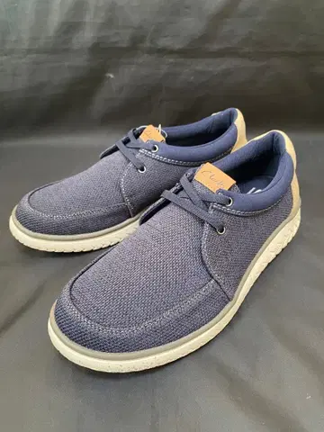 새상품 클락스 스니커즈 27cm