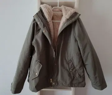 어스 뮤직&에콜로지 멀티 웨이 마운틴 파카 (퍼 포함)