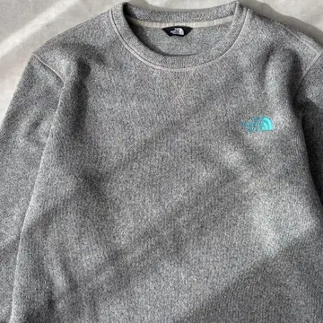 15141 더 노스페이스 원 포인트 자수 로고 맨투맨