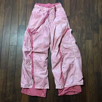 [ GRANCY ] 버튼 레이어드 디자인 나일론 팬츠 핑크