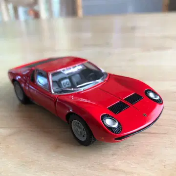 토미카 프리미엄 람보르기니 미우라 빨간색