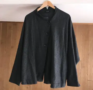 새상품급 m_mefu 아라카후 센소유니코 코트 40