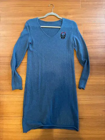 파랑 루시앙페라피네 캐시미어 100 자수 원피스 스와로 귀 스컬