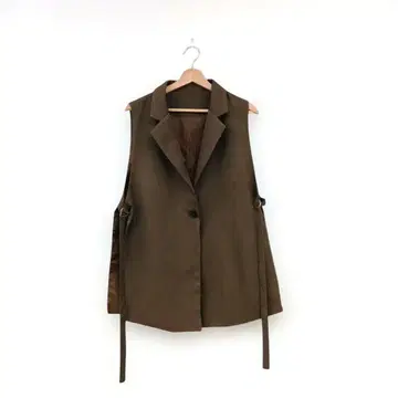 브라운 슬리브리스 베스트 M 사이즈